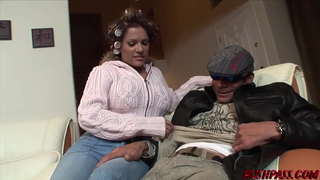 Groot Weerkaats Tits en&#039;n Rit op Ramon vir MILF Jordan