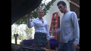 Wengi wa wanawake kukomaa ni kuangalia kwa vijana guys - Chelsea Zinn, Darien Ross, Wivu Wivu, Kiss