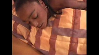 Порно Видео Негритянка суртышто отельыште любительский колледжын студенткыже трахаться
