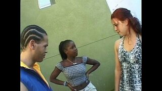 Jake steed bodas saeutik chicks Saeutik Iblis Beureum