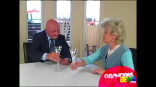 Vovo comendo бага өмнө түүний эхнэр