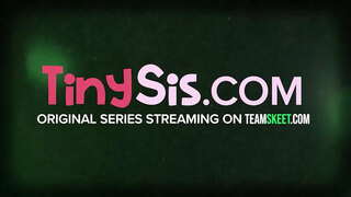 18 жасар Ариана Гранд мұнда бір нәрсе үшін және тек бір нәрсе үшін, трахаются! Бұл сексуалды жопа красавчик ұнатады смотреть сіздің тұлға әтеш терең жұлдыру және стонет қуана болған кезде пл