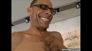 ربکا لینارس - رامون, انزال