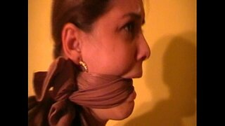 Tetas pequeñas en pantimedias