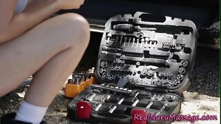 Golpeó el masajista se masturba