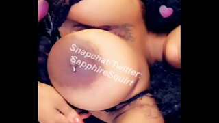 Negrese Sexy Cu Dantelă Sutien Freaca Tatele Mari! Show SapphireSquirt unele dragoste pe Twitter