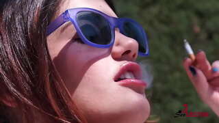 ���ួមភេទពេលព្រឹកនៅផ្ទះឈើជាមួយនឹងអ្នកជិតខាងសិចស៊ី