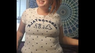 Милфа мастурбира