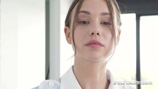 ���ാടി Maid ടെയ്ലർ Sands വിറകു അവളുടെ ചൂടുള്ള ബട്ട് in the air to welcome 2 ഹാർഡ് കോഴി അവളുടെ perfect pussy &amp;amp; ലഹരി asshole after sucking their hard cocks! Payment? 2 hot fuck! പൂർണ്ണ ചിത്രമായ at Private.com!