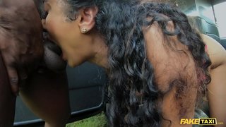 Viltus Taksometru Indijas Marina Maya BBC pirmo reizi porno taksometru