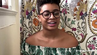 Негр Бал Жұмыс Істейді, Оны 2 Дилдо